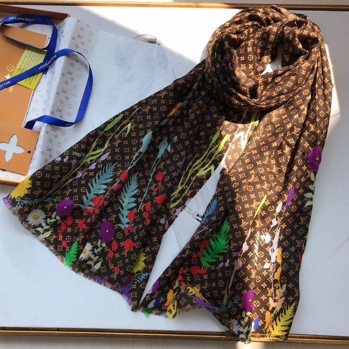 Louis Vuitton Scarf LV00076